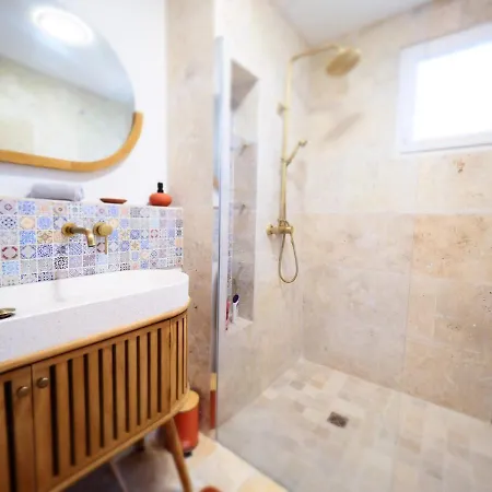 Semesterbostad Nouveaute Maison Cocooning Avec Jardin, Terrasse Couverte Et Jacuzzi Bellerive-sur-Allier