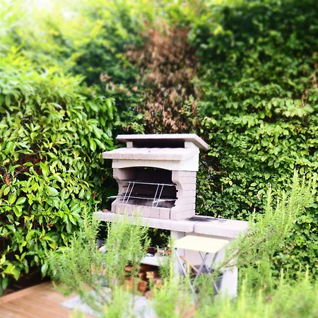 Semesterbostad Nouveaute Maison Cocooning Avec Jardin, Terrasse Couverte Et Jacuzzi Bellerive-sur-Allier